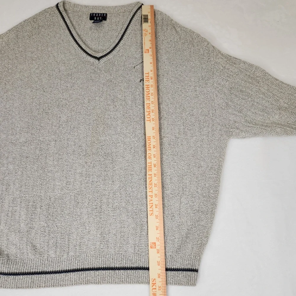 Trader Bay Mens 2XL V-Neck Golf Sweater Oatmeal Tan Knit Embroidered Made in USA